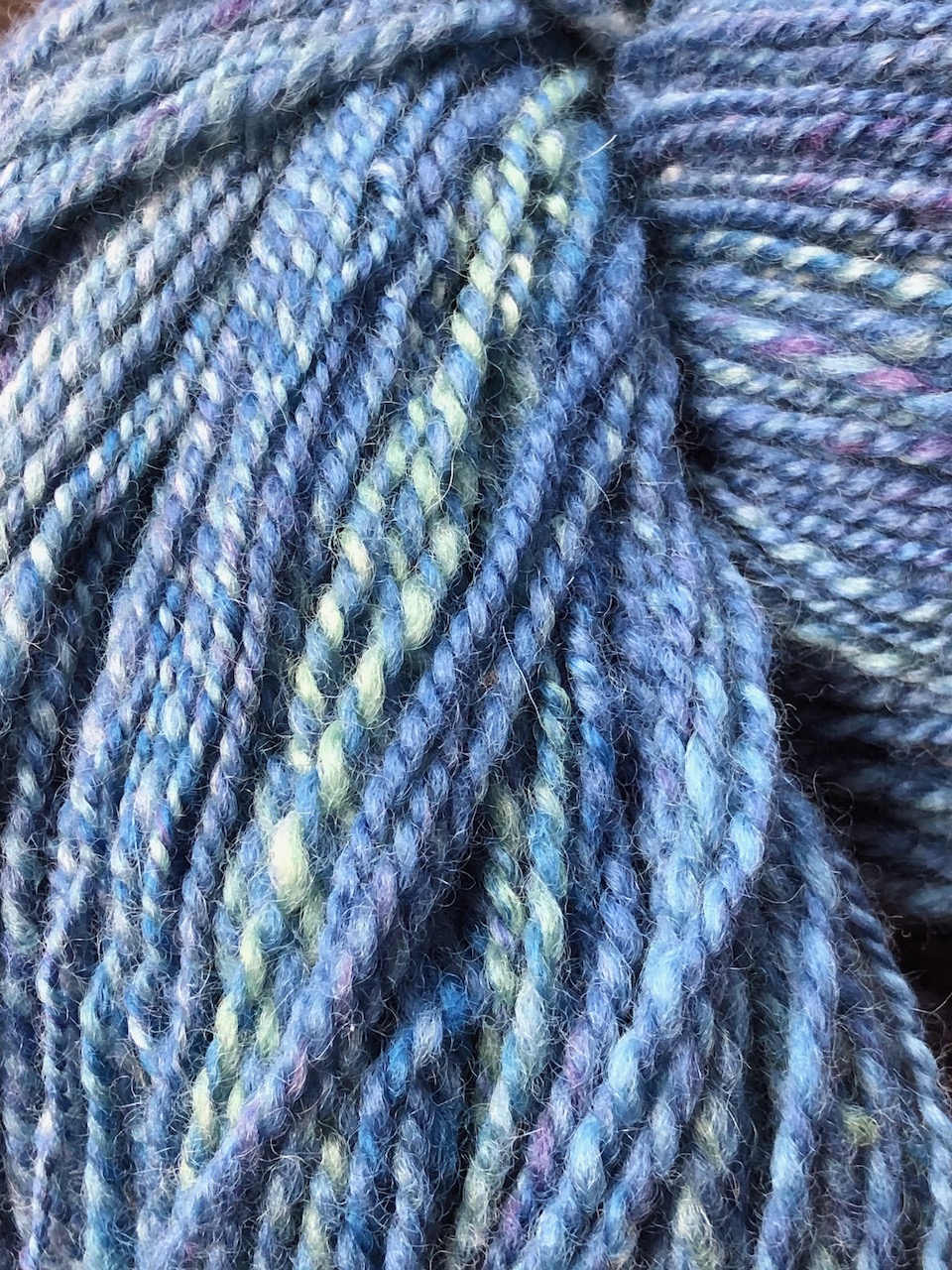 Spun yarn (Blue-faced Leicester/Cormo cross, hand-dyed)